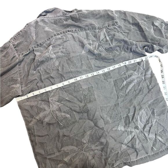 Tommy Bahama Men’s Silk Camp Shirt Gray Palm Tree Print Size M - Picture 3 of 9